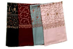  Embroidered shawls	